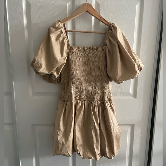 ANTHROPOLOGIE ENDLESS ROSE Smocked Puff-Sleeved Mini Dress Beige - Picture 8 of 11